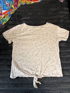 Old Navy Cream Short Sleeve Polka Dot Tie-Front Top